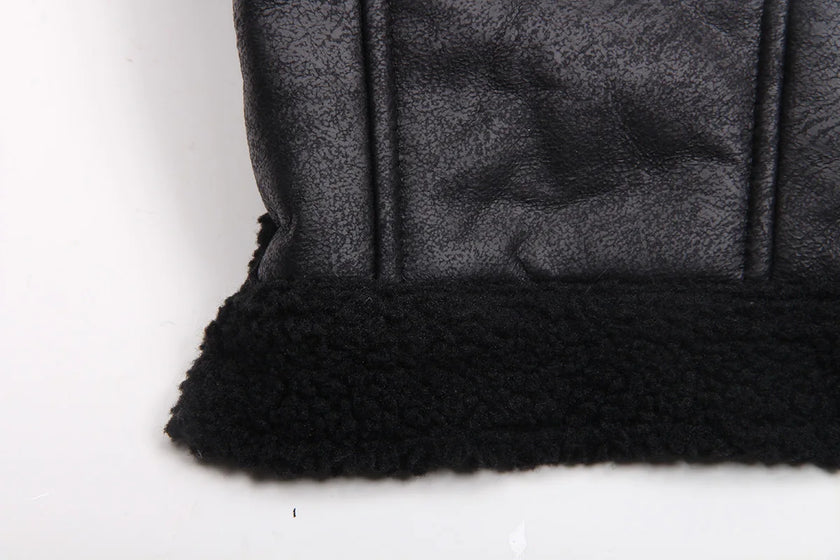 Jacka varmfodrad i läderimmitation