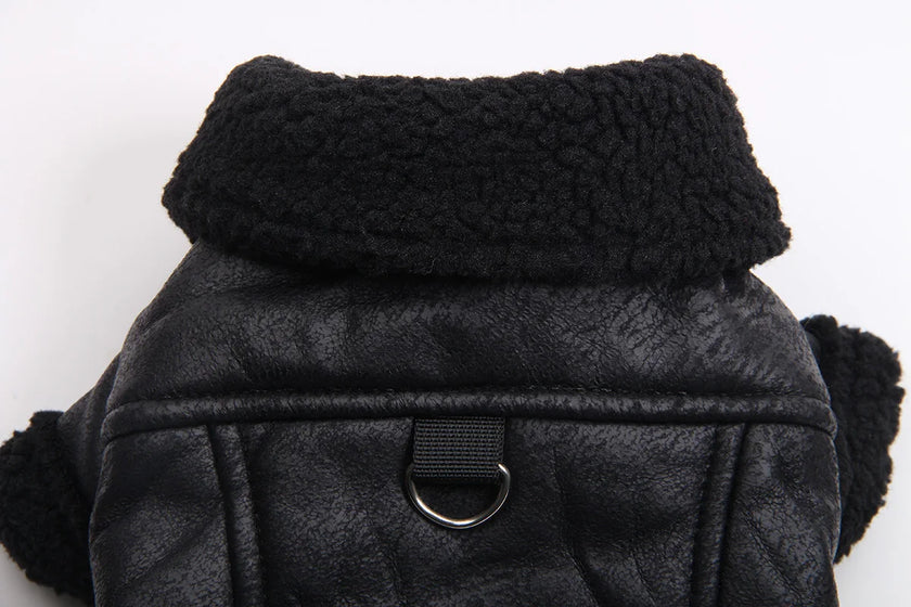 Jacka varmfodrad i läderimmitation