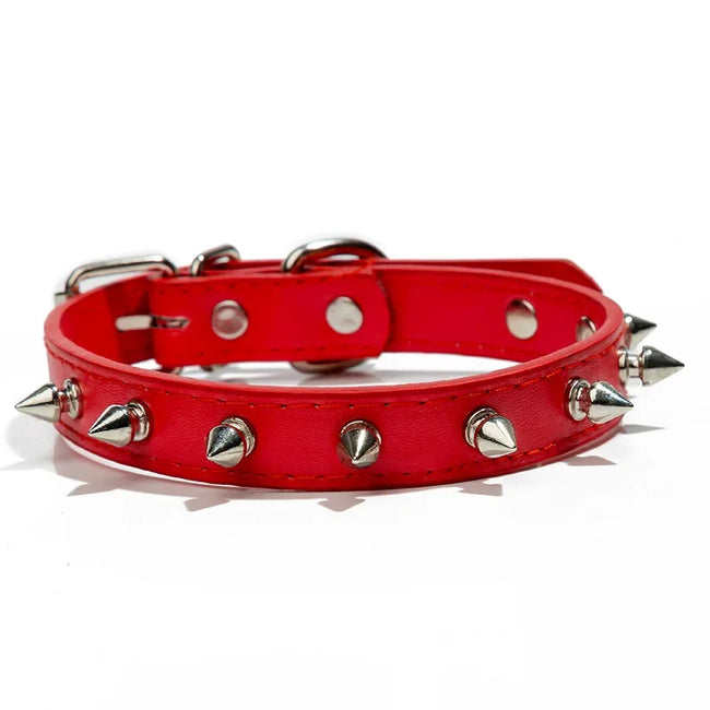 Halsband med spikes
