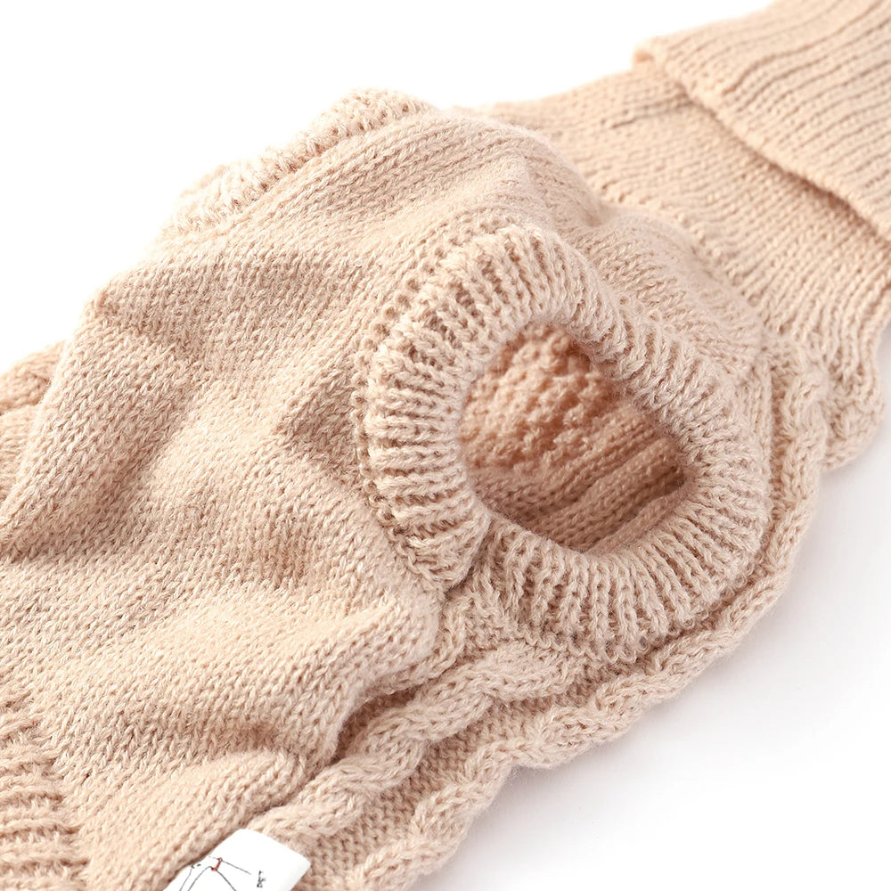 Stickad polotröja för hund