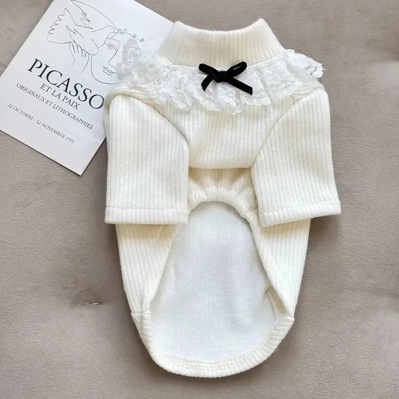 Tröja med spetskrage