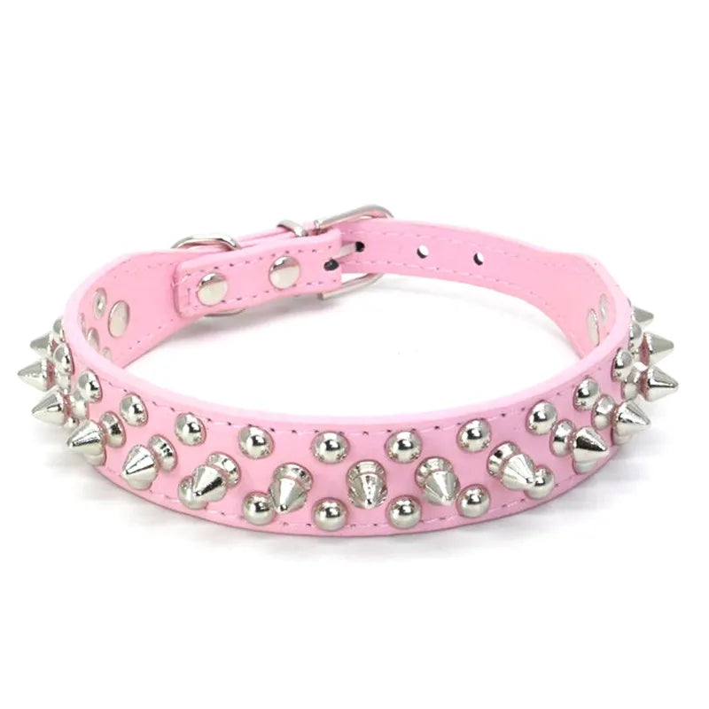 Halsband med spikes